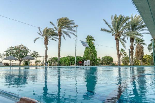 כפר נופש קלי"ה ים המלח Hotel Kalia ภายนอก รูปภาพ